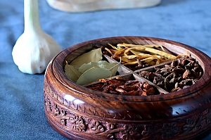 Masala Box aus Holz